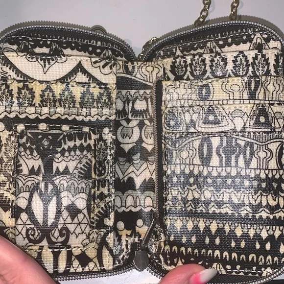 Sakroots crossbody/wallet/phone holder/wristlet - Picture 4 of 11